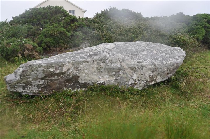 Fallen stones near Milltown Milestone (Standing Stones) by bogman