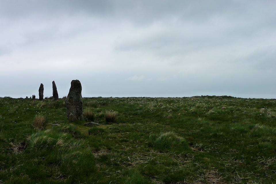 Stalldown Stone Row Cairn NW (Cairn(s)) by thesweetcheat