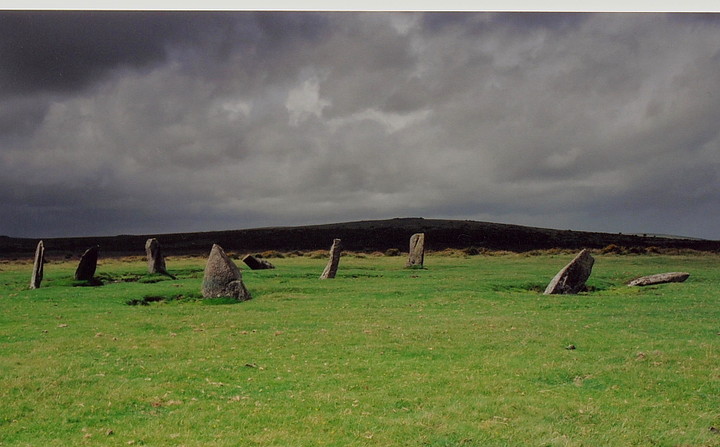 Nine Stones of Altarnun (Stone Circle) by GLADMAN
