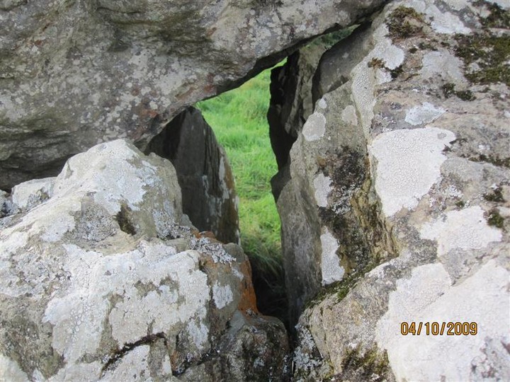 Cleenrath or Cleenrah (Portal Tomb) by bogman