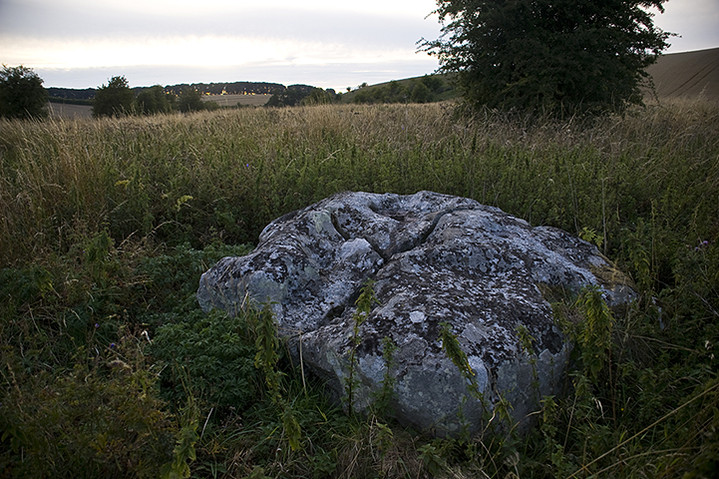 Devil's Den (Chambered Tomb) by A R Cane