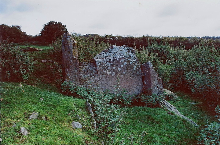 Ffostyll (Long Barrow) by GLADMAN
