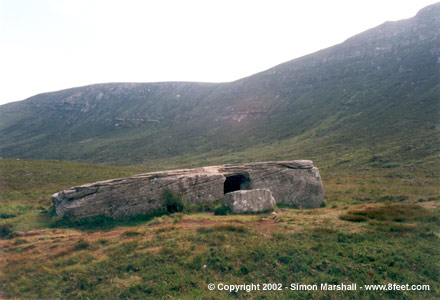 The Dwarfie Stane (Chambered Tomb) by Kammer
