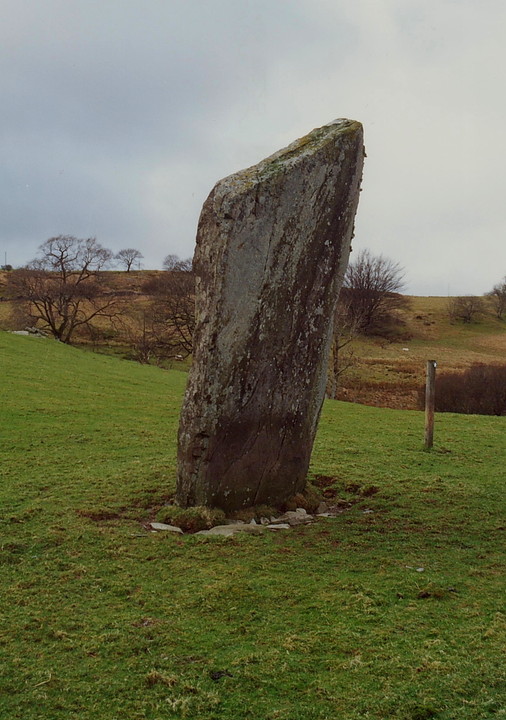 Llech Idris (Standing Stone / Menhir) by GLADMAN