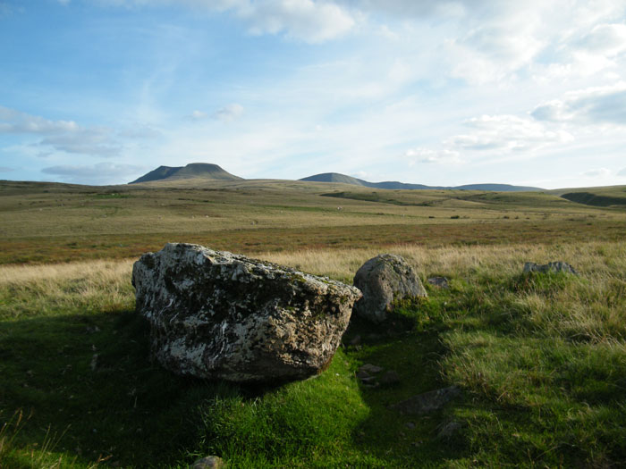 Nant Tarw (Stone Circle) by cerrig