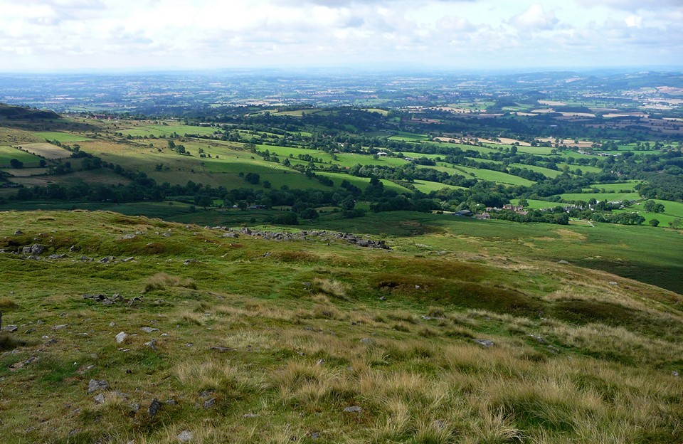 Titterstone Clee Hill (Hillfort) by thesweetcheat