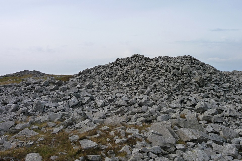 Cefn yr Ystrad (Cairn(s)) by thesweetcheat