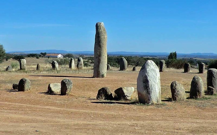 Cromeleque do Xarez (Stone Circle) by baza