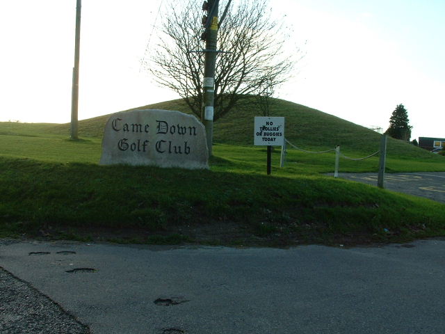 Came Down Golf Club (Barrow / Cairn Cemetery) by phil