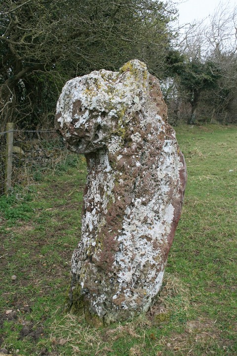 Carreg Leidr (Standing Stone / Menhir) by postman