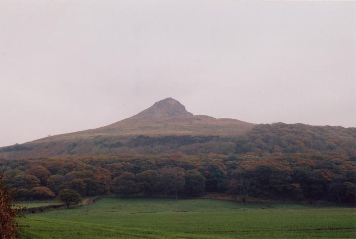 Roseberry Topping (Sacred Hill) by jobbo