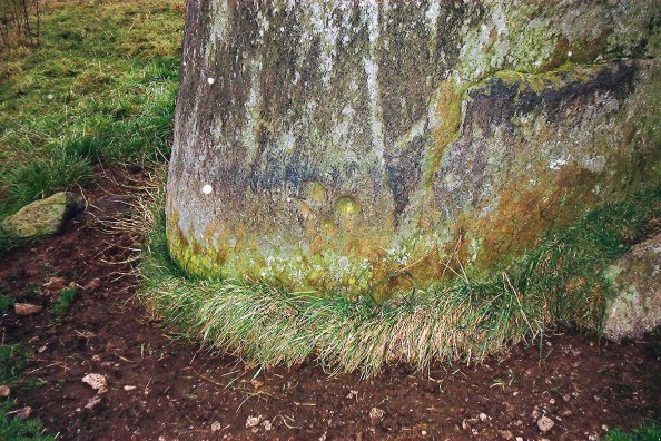 Glenballoch Standing Stone (Standing Stone / Menhir) by nickbrand