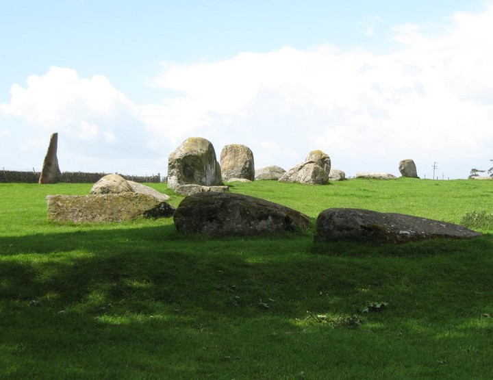 Long Meg & Her Daughters (Stone Circle) by tjj