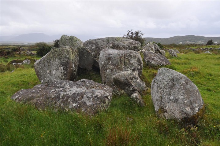 Kilclooney More (Court Tomb) by bogman