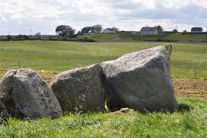 Breastagh (Wedge Tomb) by bogman