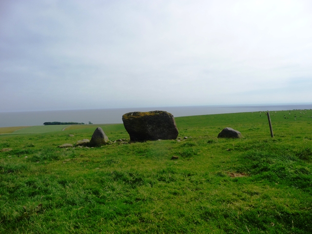 The Cloch (Stone Circle) by drewbhoy