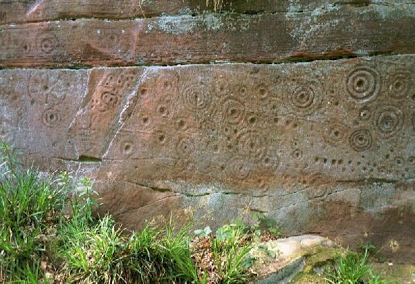 Ballochmyle Walls (Cup and Ring Marks / Rock Art) by rockartuk