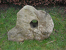 <b>Woodborough Holed Stone</b>Posted by hamish